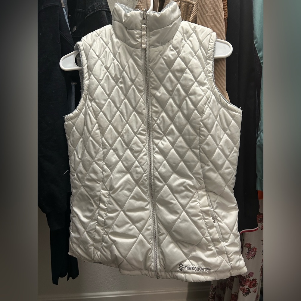 White puffer vest
